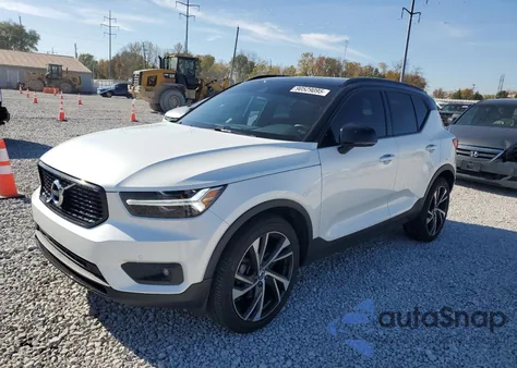 2020 Volvo Xc40 T5 R-Design из США, поврежденный, VIN YV4162UM7L2183690
